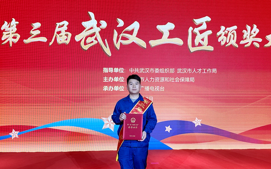 卡卡湾厅·平台(中国区)官方网站